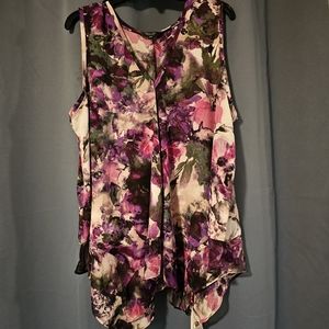 Simply Vera Wang sleeveless Blouse
